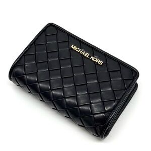 Michael Kors Medium Quilted Bifold Zip Chain Wallet Black